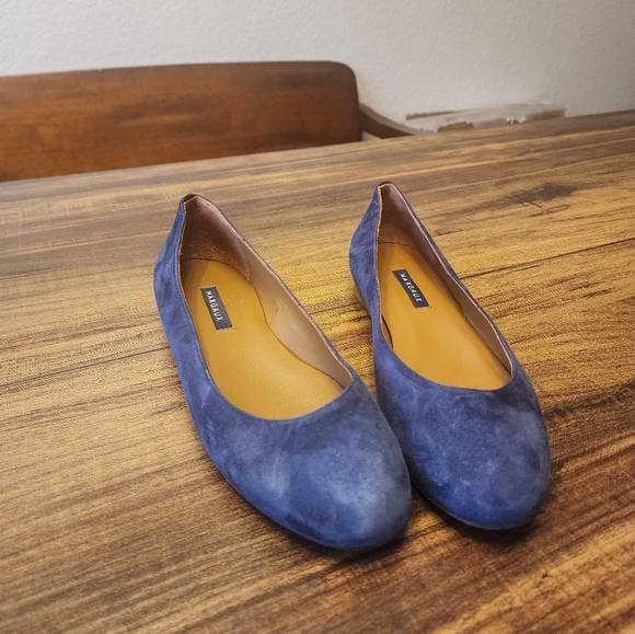 MARGAUX  Blue Suede Classic Flats Round Toes Shoes Sz US 39.5 9.5 narrow - Picture 3 of 8